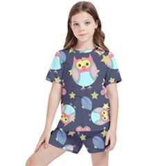 Owl-stars-pattern-background Kids  Tee And Sports Shorts Set by Salman4z