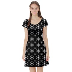 Snowflakes Background Pattern Short Sleeve Skater Dress by pakminggu