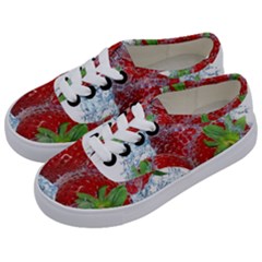 Red Strawberries Water Squirt Strawberry Fresh Splash Drops Kids  Classic Low Top Sneakers by B30l