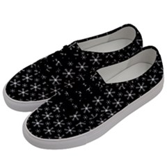 Snowflakes Background Pattern Men s Classic Low Top Sneakers