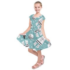 Cute-seamless-pattern-with-rocket-planets-stars Kids  Short Sleeve Dress by uniart180623