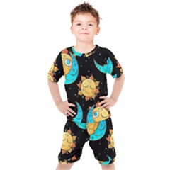 Seamless-pattern-with-sun-moon-children Kids  Tee And Shorts Set by uniart180623