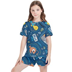 Seamless-pattern-vector-submarine-with-sea-animals-cartoon Kids  Tee And Sports Shorts Set by uniart180623