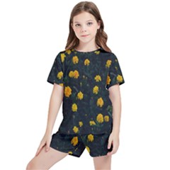 Bloomed Yellow Petaled Flower Plants Kids  Tee And Sports Shorts Set by artworkshop