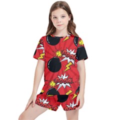 Pop Art Comic Pattern Bomb Boom Explosion Background Kids  Tee And Sports Shorts Set by Simbadda