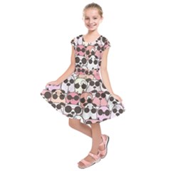 Cute-dog-seamless-pattern-background Kids  Short Sleeve Dress