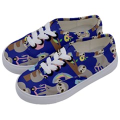 Hand-drawn-cute-sloth-pattern-background Kids  Classic Low Top Sneakers by Simbadda