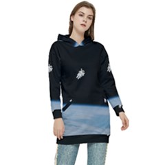 Amazing Stunning Astronaut Amazed Women s Long Oversized Pullover Hoodie