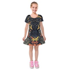 Tiger-predator-abstract-feline Kids  Short Sleeve Velvet Dress by Cowasu