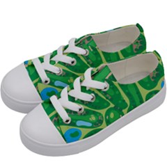 Golf Course Par Golf Course Green Kids  Low Top Canvas Sneakers by Sarkoni