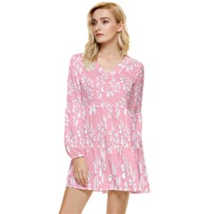 Pink Texture With White Flowers, Pink Floral Background Tiered Long Sleeve Mini Dress