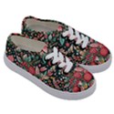 Christmas pattern Kids  Classic Low Top Sneakers View3