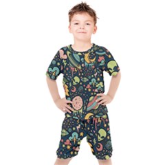 Alien Rocket Space Aesthetic Kids  T-shirt And Shorts Set