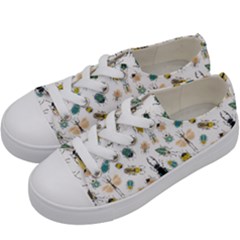 Insect Animal Pattern Kids  Low Top Canvas Sneakers by Ket1n9