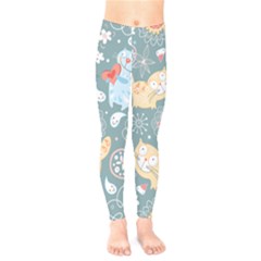 Cute Cat Background Pattern Kids  Leggings by Ket1n9