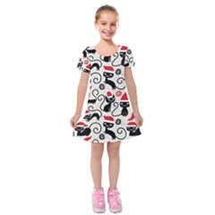 Cute Christmas Seamless Pattern Vector Kids  Short Sleeve Velvet Dress by Grandong