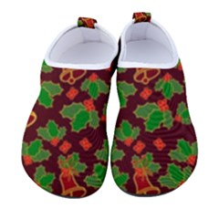 Christmas Pattern Men s Sock-style Water Shoes by Pakjumat