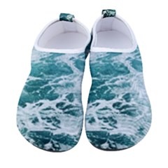 Blue Crashing Ocean Wave Women s Sock-Style Water Shoes