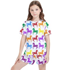 Colorful Horse Background Wallpaper Kids  T-Shirt And Sports Shorts Set