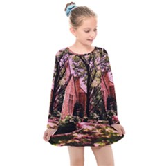 Hot Day In  Dallas-6 Kids  Long Sleeve Dress by bestdesignintheworld