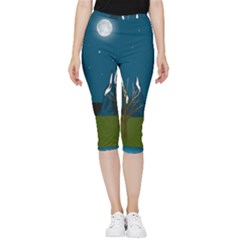 Vector Graphic Mountains Snow Wolf Inside Out Lightweight Velour Capri Leggings 