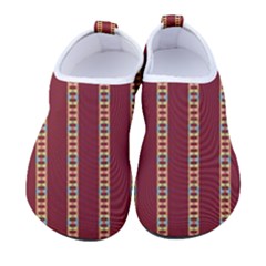Pattern Background Red Stripes Women s Sock-style Water Shoes