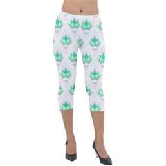 Plant Pattern Green Leaf Flora Lightweight Velour Capri Leggings 