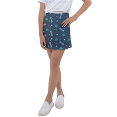 Bons Foot Prints Pattern Background Kids  Tennis Skirt by Grandong