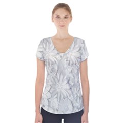 Damask, Desenho, Flowers, Gris Short Sleeve Front Detail Top by nateshop