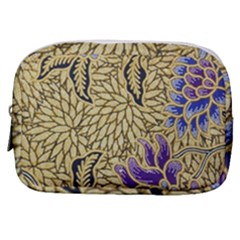 Traditional Art Batik Pattern Make Up Pouch (small) by Ket1n9