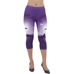 Ufo Illustration Style Minimalism Silhouette Lightweight Velour Capri Leggings 