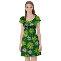 Green White Clover Shamrock Handraw Short Sleeve Skater Dress