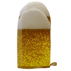 Light Beer Texture Foam Drink In A Glass Microwave Oven Glove