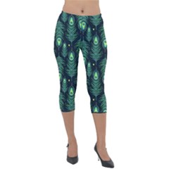 Peacock Pattern Lightweight Velour Capri Leggings 