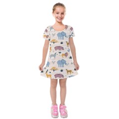 Wild Animals Seamless Pattern Kids  Short Sleeve Velvet Dress by Ndabl3x