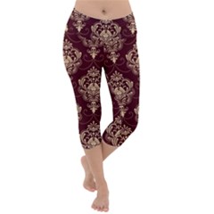 Vintage Floral Pattern, Purple Vintage Lightweight Velour Capri Yoga Leggings