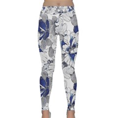 Retro Texture With Blue Flowers, Floral Retro Background, Floral Vintage Texture, White Background W Classic Yoga Leggings