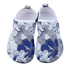 Retro Texture With Blue Flowers, Floral Retro Background, Floral Vintage Texture, White Background W Women s Sock-Style Water Shoes