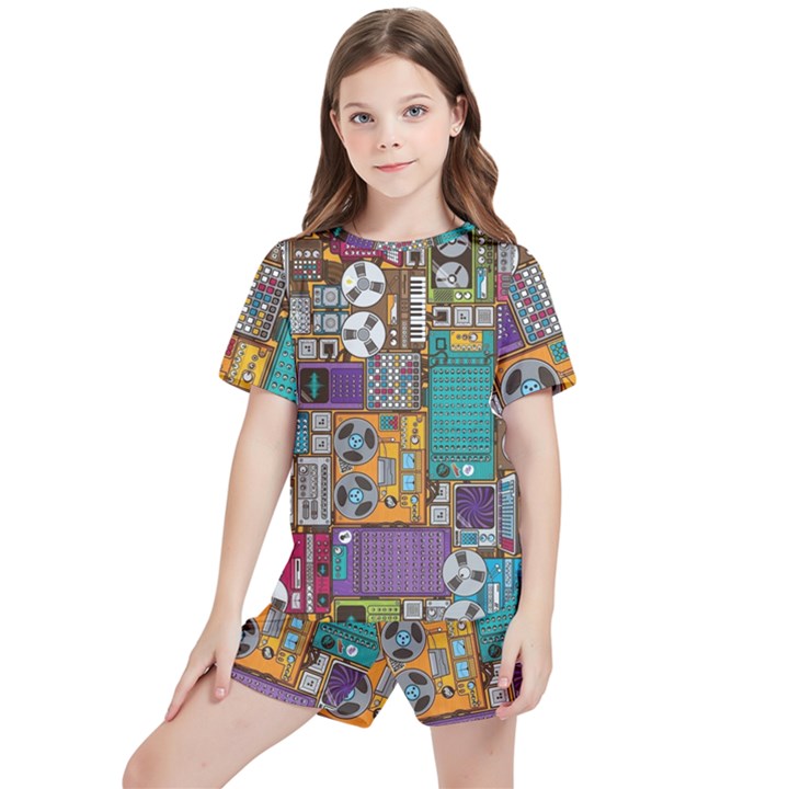 Pattern Design Art Techno  Dj Music Retro Music Device Kids  T-Shirt And Sports Shorts Set