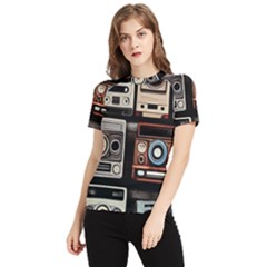 Retro Cameras Old Vintage Antique Technology Wallpaper Retrospective Women s Short Sleeve Rash Guard