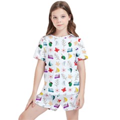 Snails Butterflies Pattern Seamless Kids  T-shirt And Sports Shorts Set