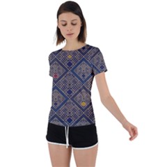 Pattern Seamless Antique Luxury Back Circle Cutout Sports T-shirt