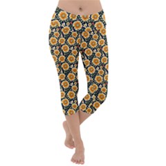 Flower 120424 Lightweight Velour Capri Yoga Leggings