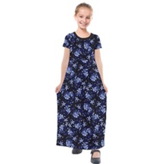 Stylized Floral Intricate Pattern Design Black Backgrond Kids  Short Sleeve Maxi Dress