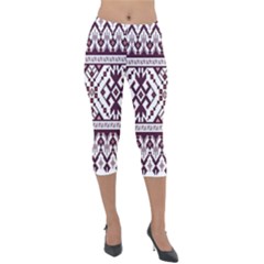 Illustration Ukrainian Folk Seamless Pattern Ornament Lightweight Velour Capri Leggings 