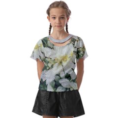 Enchanting Foliage Sharp Edged Leaves In Pale Yellow And Silver Bk Kids  Front Cut T-shirt by dflcprintsclothing