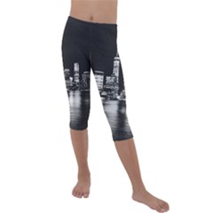 Nyc New York Skyline City Buildings Kids  Lightweight Velour Capri Leggings 