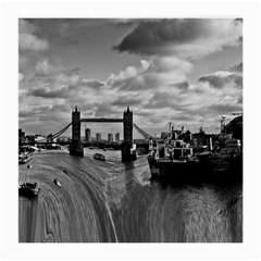 River Thames Waterfall Single-sided Large Glasses Cleaning Cloth by Londonimages