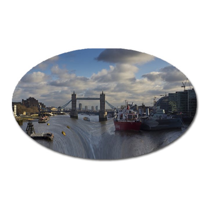 Thames Waterfall Color Large Sticker Magnet (Oval)