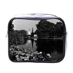 Vintage England London Buckingham Palace St James Park Single-sided Cosmetic Case by Vintagephotos